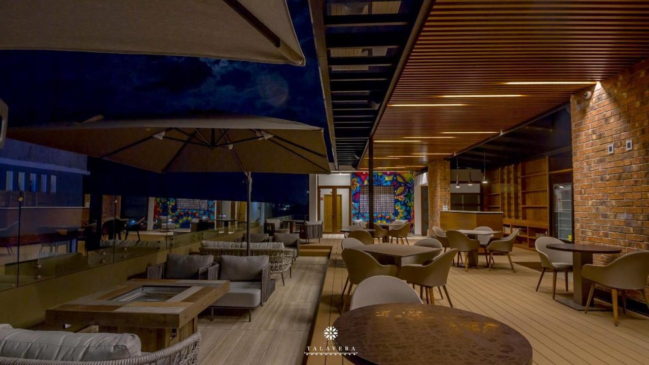 Hotel Talavera Тесьютлан Экстерьер фото